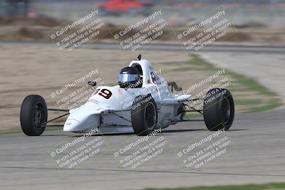 media/Oct-25-2025-CalClub SCCA (Sat) [[34c778dfbe]]/Group 5/Qualifying/